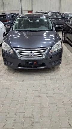 Nissan Sentra S 2017