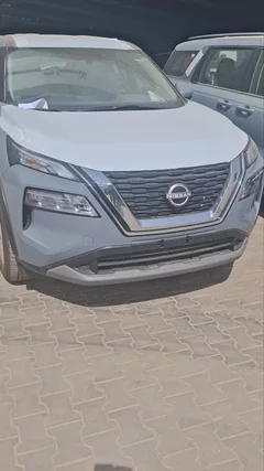 Nissan X-Trail s 5 seats 2026