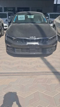 Kia K5 LX2 2025