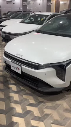 Kia K4 GLS 2026