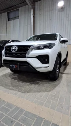Toyota Fortuner VX 2024