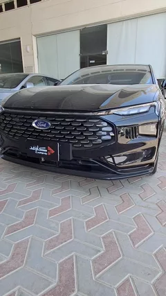 Ford Taurus تيتانيوم 2023