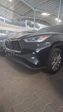 Toyota Highlander limited 2024