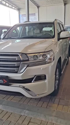 Toyota Land Cruiser GXR 2017