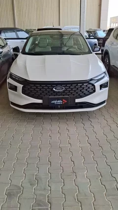 Ford Taurus تيتانيوم 2023