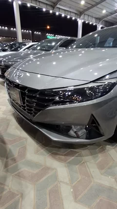 Hyundai Elantra smart 2023