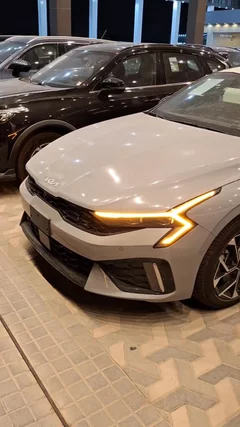 Kia K5 GT line 2025