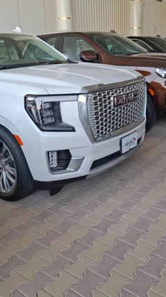 GMC Yukon Denali 2021