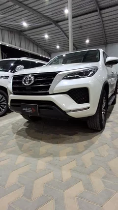 Toyota Fortuner GX2 2x4 2022