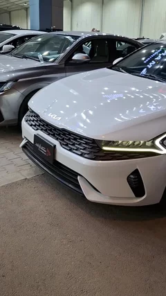 Kia K5 LX 2023