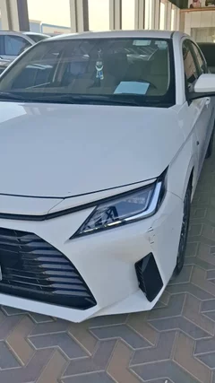 Toyota Yaris y 2024