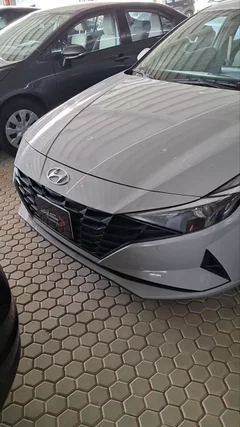 Hyundai Elantra smart 2023