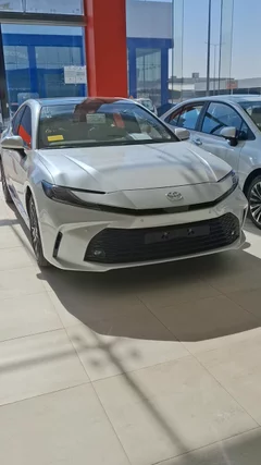 Toyota Camry LE HEV 2026