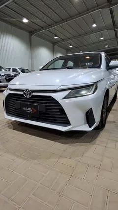 Toyota Yaris y 2023