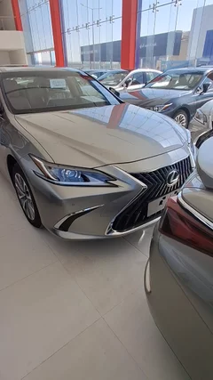 Lexus ES 250 aa elegant 2025