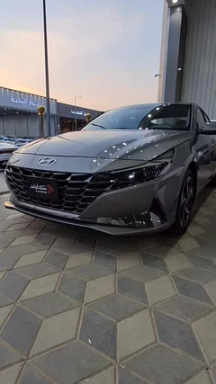 Hyundai Elantra smart 2023