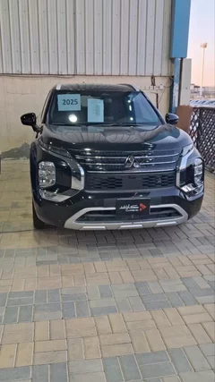Mitsubishi Montero Sport Premium 2025