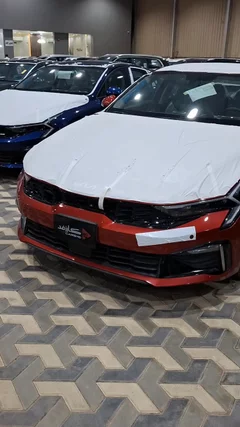 Kia K5 GL Mid 2025