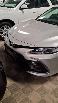 Toyota Camry le std 2024